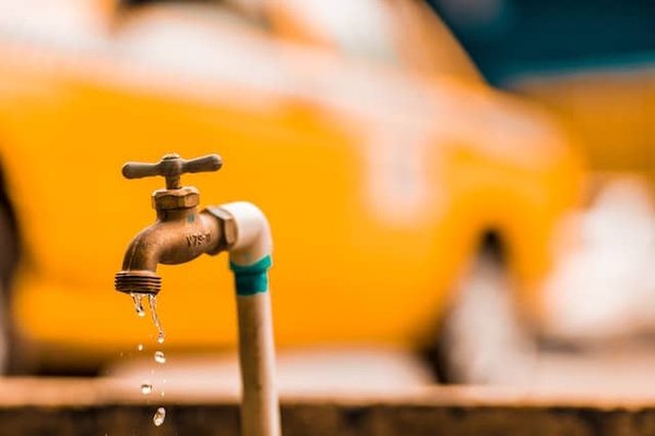 Comment réparer une fuite d'eau ?