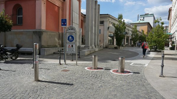 Les avantages des bornes escamotables dans les espaces privés